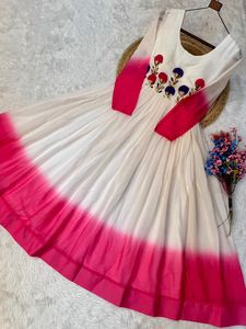 Las Más Hermosas Colecciones de Vestidos Anarkali de Material Star Georgette para Bodas Indias, Disponibles en Tallas Grandes para Mujer - Product Image 4