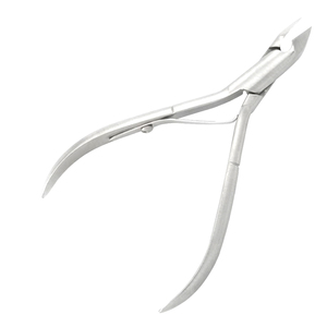 Cortaúñas de Acero Inoxidable con Punta Recta y Afilada, Herramienta de Manicura para Uso en Dedos, Tamaño Adulto, Fabricante en Pakistán - Product Image 2