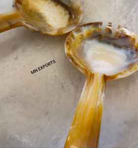 Ensemble de couverts décoratifs en résine émaillée motif ange, vaisselle élégante avec motif modèle MN EXPORTS pour fêtes, maison et hôtels - Product Image 3