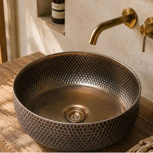 Lavabo de cobre martillado a mano, lavabo de baño de cobre hecho a mano, lavabo decorativo rústico de lujo para el hogar moderno y hoteles. - Product Image 1