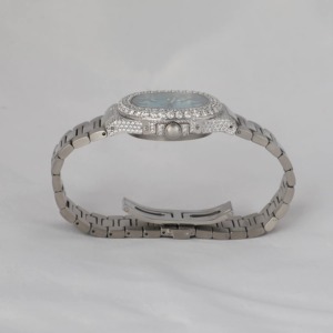 นาฬิกา Verdantis VVS Moissanite สีเงิน ประดับเพชรเต็มตัว ตัวเรือนทรงแปดเหลี่ยม หน้าปัดสีเขียวลายรัศมี สายแบบ Integrated Link สปอร์ต นาฬิกาหรูสั่งทำพิเศษ - Product Image 4
