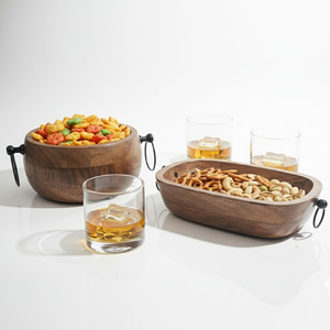 Ensemble de bols de service en bois d'acacia de qualité supérieure, ronds et ovales avec poignées en métal rustique, parfaits pour la table à manger à la maison et au restaurant - Product Image 5