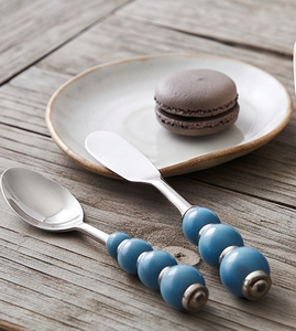 Ensemble de couverts modernes en acier inoxydable avec manches perlées en céramique bleue, compatibles lave-vaisselle, pour les dîners et les événements spéciaux - Product Image 5