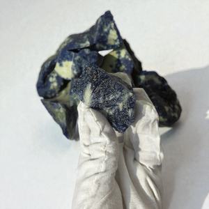 Pierres de guérison en sodalite brute naturelle - Spécimen minéral de sodalite bleu profond brut pour le Reiki, la méditation et le chakra de la gorge - Product Image 6