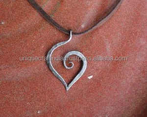 Collar con colgante Retro gótico de herrero, joyería de Runas de Odín vikingo nórdico personalizada de UCI para regalos y fiestas - Product Image 4