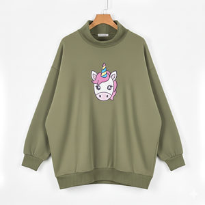 เสื้อสเวตเชิ้ตคอกลมสีเบจสำหรับผู้หญิง พิมพ์ลายการ์ตูนยูนิคอร์น ทรงโอเวอร์ไซส์ ผ้าฝ้ายถัก ใส่ได้ในฤดูใบไม้ร่วง ทรงปกติ คอเต่า - Product Image 3