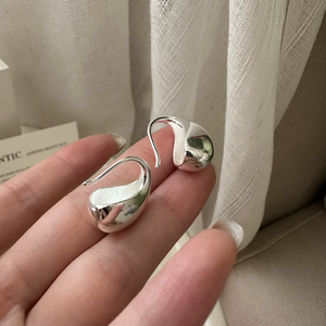 Gem by Gem, Pendientes de Plata de Ley S925 con Diseño Coreano, Estilo Nicho, Forma de Gota de Agua, Modernos, Estilo INS, Unisex - Product Image 1