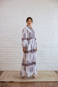 Robe longue personnalisée de haute qualité à imprimé Boho Vintage Silhouette de ligne de broderie en dentelle pour femmes pour des vacances à la plage - Product Image 5