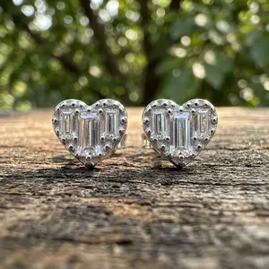 Boucles d'oreilles en forme de cœur en or blanc pour femmes, bijoux classiques certifiés pour un usage quotidien, diamant IGI, nouveau design Ramdut Ear 0065 - Product Image 4