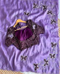 ผ้าไหมเนื้อนุ่มแบบดั้งเดิมสำหรับงานปาร์ตี้ พร้อมเสื้อปักลายผีเสื้อและชุดคลุม - Product Image 5