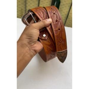Cinturón de Cuero de Vaca con Diseño Tallado a Mano, Longitud Personalizada, Hebilla de Acero de Lujo, Ecológico, Impermeable, Fabricación Personalizada en India - Product Image 4