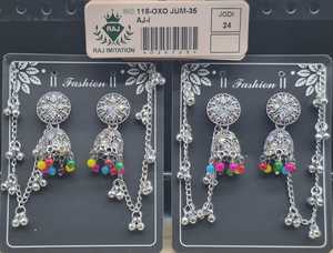 Boucles d'oreilles Jhumka indiennes plaquées argent avec cristaux soleil et perles de verre arc-en-ciel, chaîne Ghungroo Kaan, ensemble de bijoux en gros - Product Image 2
