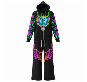 Sudadera con Capucha de Diseño Digital para Hombre, Diseño Neón y Mangas con Circuitos Electrónicos, Prenda Moderna y Vibrante para Streetwear - Product Image 5