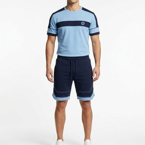 Ensemble t-shirt et short décontracté moderne pour homme, tissu doux au toucher, conçu pour le confort estival, les voyages et la maison - Product Image 1