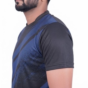 Camiseta Deportiva para Hombre, Diseño Geométrico Abstracto, Corte Regular, Secado Rápido, Poliéster, Cuello Redondo, Manga Corta, para Entrenamiento - Product Image 4