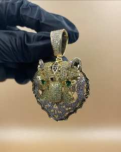 Colgante de Cabeza de León con Corona Hip Hop, Plata 925, Joyería Iced Out Bust Down, Diamante Moissanita VVS, Colgante de León Bicolor - Product Image 6