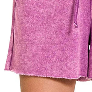 Shorts tendance streetwear délavés pour femme en coton épais avec logo personnalisé, séchage rapide et respirant, vente en gros - Product Image 2