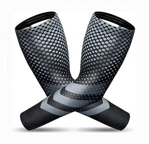 Manchon de bras de cyclisme noir avec bandes réfléchissantes, protection anti-UV pour adultes, protection solaire unisexe pour le sport - Product Image 2