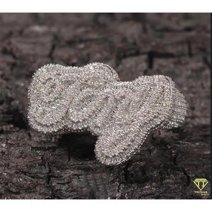 Anillo de Plata de Ley 925 con Moissanita y Diamantes, Diseño de Palabra 'Love', Totalmente Brillante, Bicolor, Joyería de Lujo para Revendedores - Product Image 3
