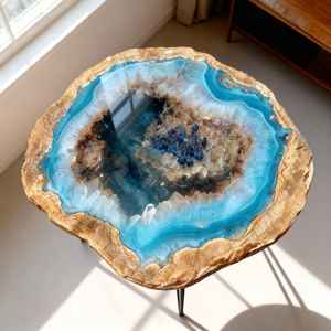 Table basse de luxe aspect cristal, écologique, en résine époxy faite à la main, style géode turquoise, table d'appoint moderne, décoration intérieure noire, artisanat - Product Image 4