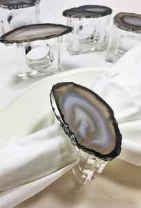 Anillos de Servilleta de Resina Ecológicos Hechos a Mano con Diseño de Ángel en Colores y Patrones Personalizados para Bodas, Fiestas y Decoración de Hoteles - Product Image 3