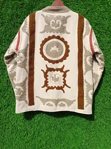 Chaqueta Bordada Suzani Color Crema Marrón Hecha a Mano, Chaqueta Abierta de Algodón y Lino con Diseño Floral, Estilo Boho Chic, Prenda Exterior Étnica para Mujer - Product Image 5