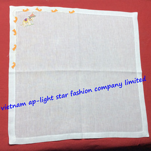 Serviettes de cocktail en coton/lin brodées du Vietnam avec design personnalisé pour les fêtes, haute qualité VNAP CN009 - Product Image 3