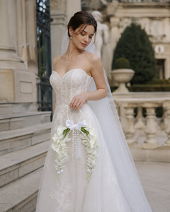 Bouquet de mariée minimaliste Everbloom avec perles, fleurs de mariage artificielles au toucher réel, lys calla blancs, style artisanal scandinave 2026 - Product Image 6