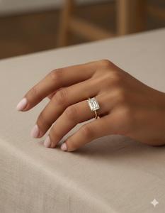 Bague de fiançailles solitaire en or massif 14 carats avec diamant de laboratoire taille émeraude 1 carat, couleur DEF, clarté VS-VVS, certifié IGI, pour elle - Product Image 3