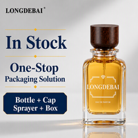 Flacon de parfum vide carré de luxe personnalisé OEM, 30ml 50ml 100ml, flacon de parfum en verre transparent de qualité avec bouchon en bois