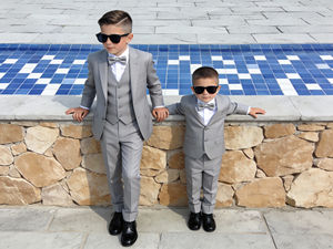 Ensemble de costume formel 3 pièces blanc pour garçons avec gilet et nœud papillon – Tenue de smoking pour mariage pour enfants - Product Image 5