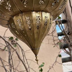 Farol colgante marroquí, farol de latón antiguo, farol colgante de metal vintage, farol decorativo para Ramadán, decoración islámica para el hogar - Product Image 5