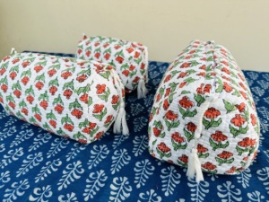 Wholesale Block Printed <b>Large</b> <b>Toiletry</b> <b>Bag</b>, Waterproof Wash <b>Bag</b>, Makeup <b>Bag</b> Cosmetic <b>Bag</b>, Floral Quilted Custom Cosmetic <b>Bag</b> - Product Image 4