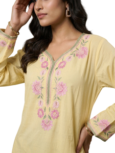 Vestido Caftán Amarillo Bordado para Mujer, Caftán Largo con Detalles Florales en Resham, Traje Tradicional para Fiestas y Bodas - Product Image 2