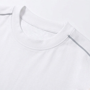 Camiseta Casual con Estampado de Serigrafía en la Parte Delantera, Costuras en Contraste, Corte Regular, Hombros Caídos, 100% Algodón Transpirable para Hombre - Product Image 2