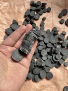 Boutons en corne de buffle en gros, noirs, tailles 16mm/19mm/21mm/23mm/26mm/29mm/31mm pour accessoires vestimentaires - Product Image 3