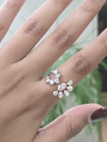Bague de fiançailles Qube Star en or 14 carats avec diamant de laboratoire taille poire certifié IGI, design grappe, bande ouverte, 1,43 ct, modèle de luxe
