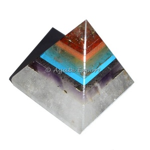 Pyramides de pierres précieuses 7 chakras |   Pyramides sculptées Feng Shui pour la décoration intérieure en gros - Product Image 2