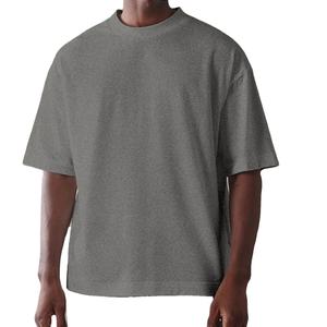 Camiseta para hombre con lavado ácido, tela de algodón suave y personalización completa a precio económico. - Product Image 1