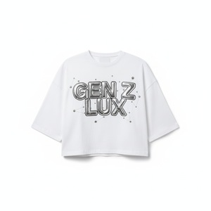 Camiseta blanca extragrande para mujer con logo GEN Z LUX, tela de algodón suave, corte holgado, estilo streetwear moderno para uso casual. - Product Image 5