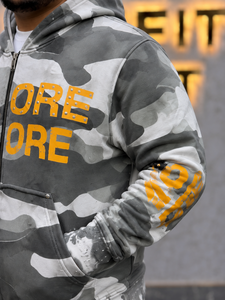 Sweat à capuche zippé camouflage pour homme avec imprimé personnalisé jaune et détails cloutés, style streetwear, coupe classique, en molleton. - Product Image 4