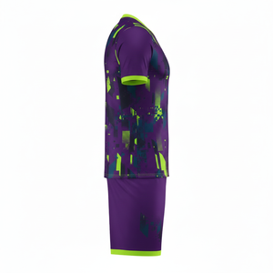 Camiseta de Fútbol Geométrica Morada y Verde para Hombre, Manga Corta, Cuello en V, Poliéster que Absorbe la Humedad, Ropa Deportiva para Todas las Temporadas - Product Image 4