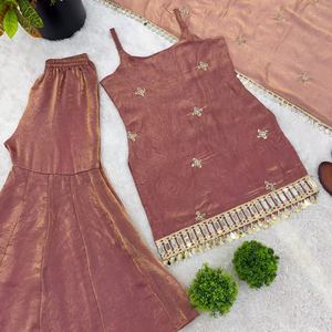 ชุดสูทปักลายสไตล์ปากีสถานสำหรับผู้หญิง ตัดเย็บสำเร็จพร้อมใส่ ดีไซน์ทันสมัย เหมาะสำหรับงานปาร์ตี้ - Product Image 1