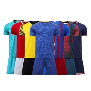 Vêtements de sport de haute qualité kit de football anti-transpiration respirant léger et durable ensemble d'uniformes de football fabricant d'uniformes personnalisés - Product Image 1