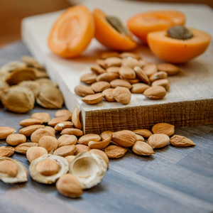 Noyaux d'abricot biologiques, sélection naturelle premium, saveur riche et noisette, adaptés aux collations, aux produits de boulangerie et aux confiseries - Product Image 5