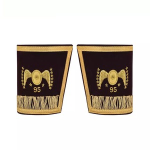 Parche Bordado Personalizado para Manga con Flecos Dorados y Patrón de Estrella, Número 95, para Uniformes - Product Image 1