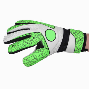 Gants de gardien de but professionnels en PU à prix de gros avec protection des doigts, imperméables et antidérapants pour l'entraînement en extérieur - Product Image 4