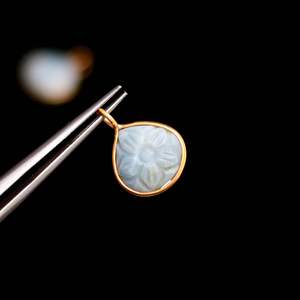 Pendentif fleur en opale bleue naturelle, charme en argent sterling 925, pierre précieuse sculptée à la main, charme en forme de cœur pour la création de bijoux - Product Image 5