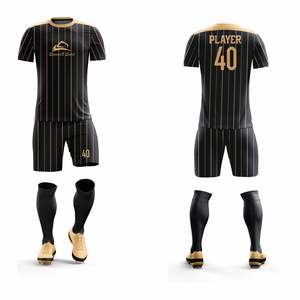 Tenues de football personnalisées 100% polyester, équipement de performance de qualité supérieure pour équipes, fabricant OEM ODM - Product Image 1