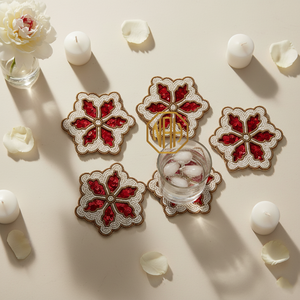 Posavasos de Té con Cuentas Hechas a Mano, Edición de Lujo, Ecológico, 10 mm de Grosor, Moderno y Elegante, con Diseño de Cruz Dorada y Perlas Blancas Decorativas - Product Image 2